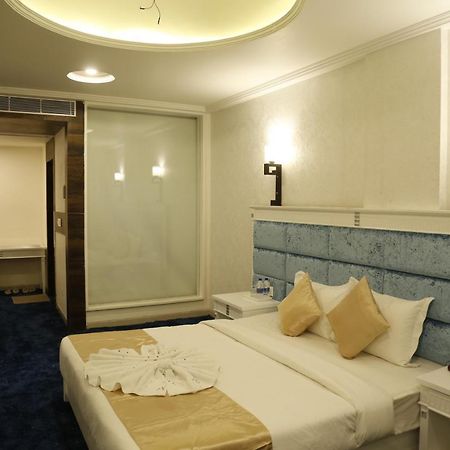 Silver Estate Resort Tikamgarh Buitenkant foto